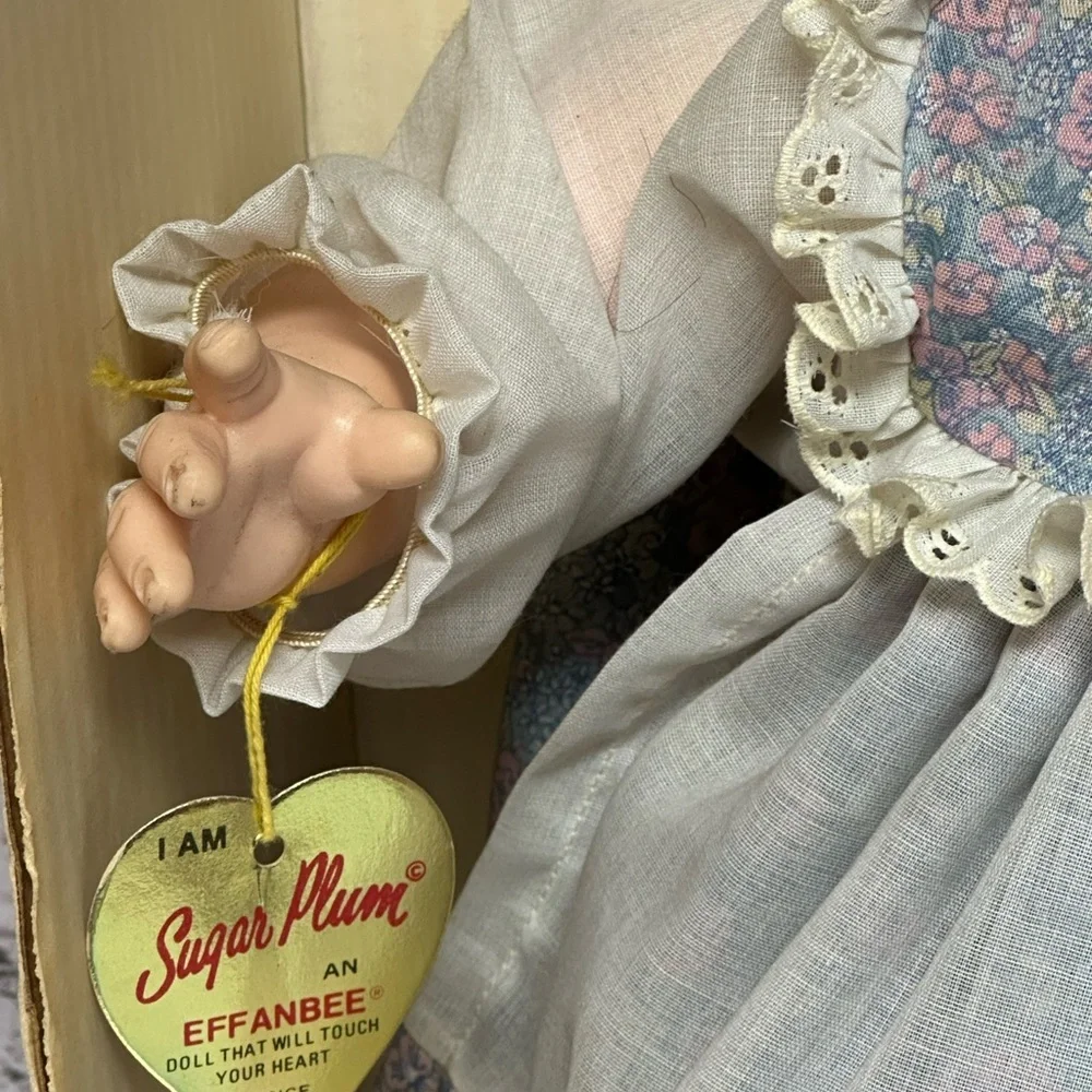 Vintage Effanbee Brunette Baby Doll SUGAR PLUM 20